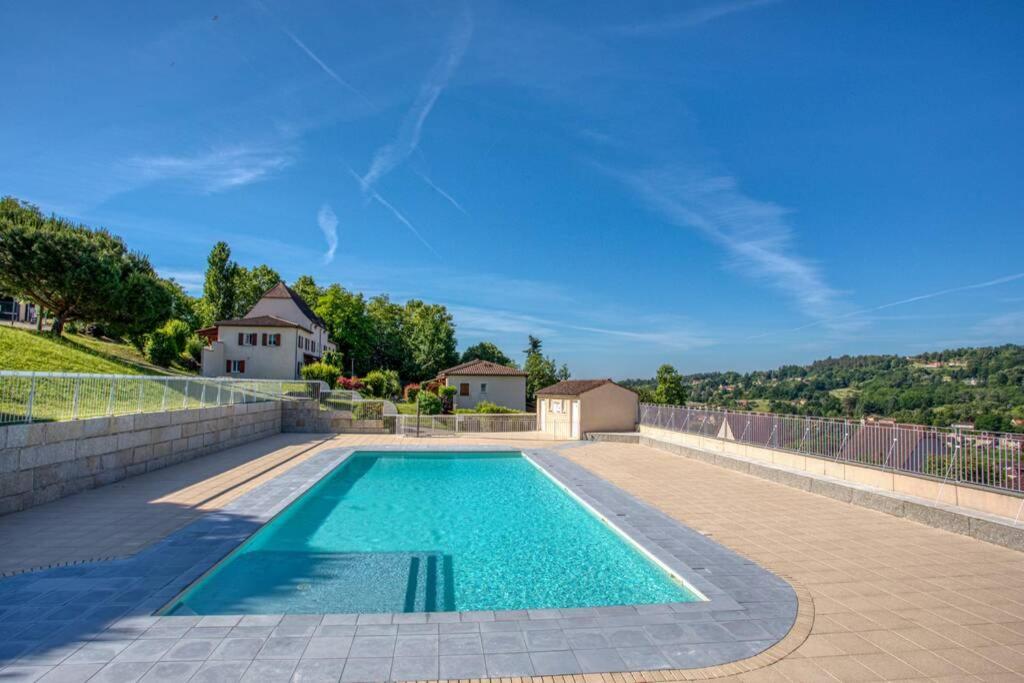 SARLAT - 24 - L'appartement d'Euphé avec piscine Exterior foto